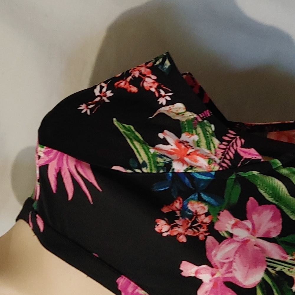 INC ruched tie front floral blouse, NEW - Picture 6 of 7